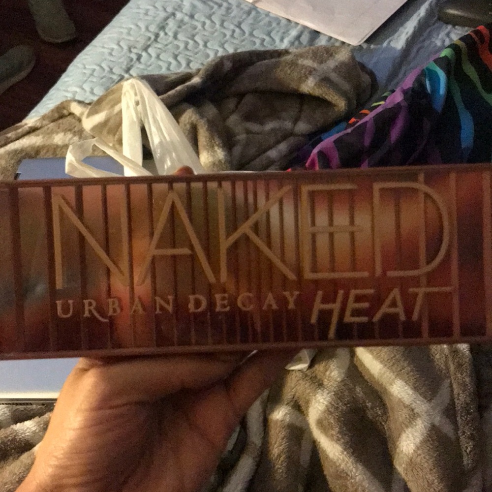 naked heat pallete